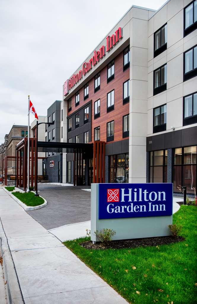 Hilton Garden Inn Moncton Downtown, Nb Bagian luar foto
